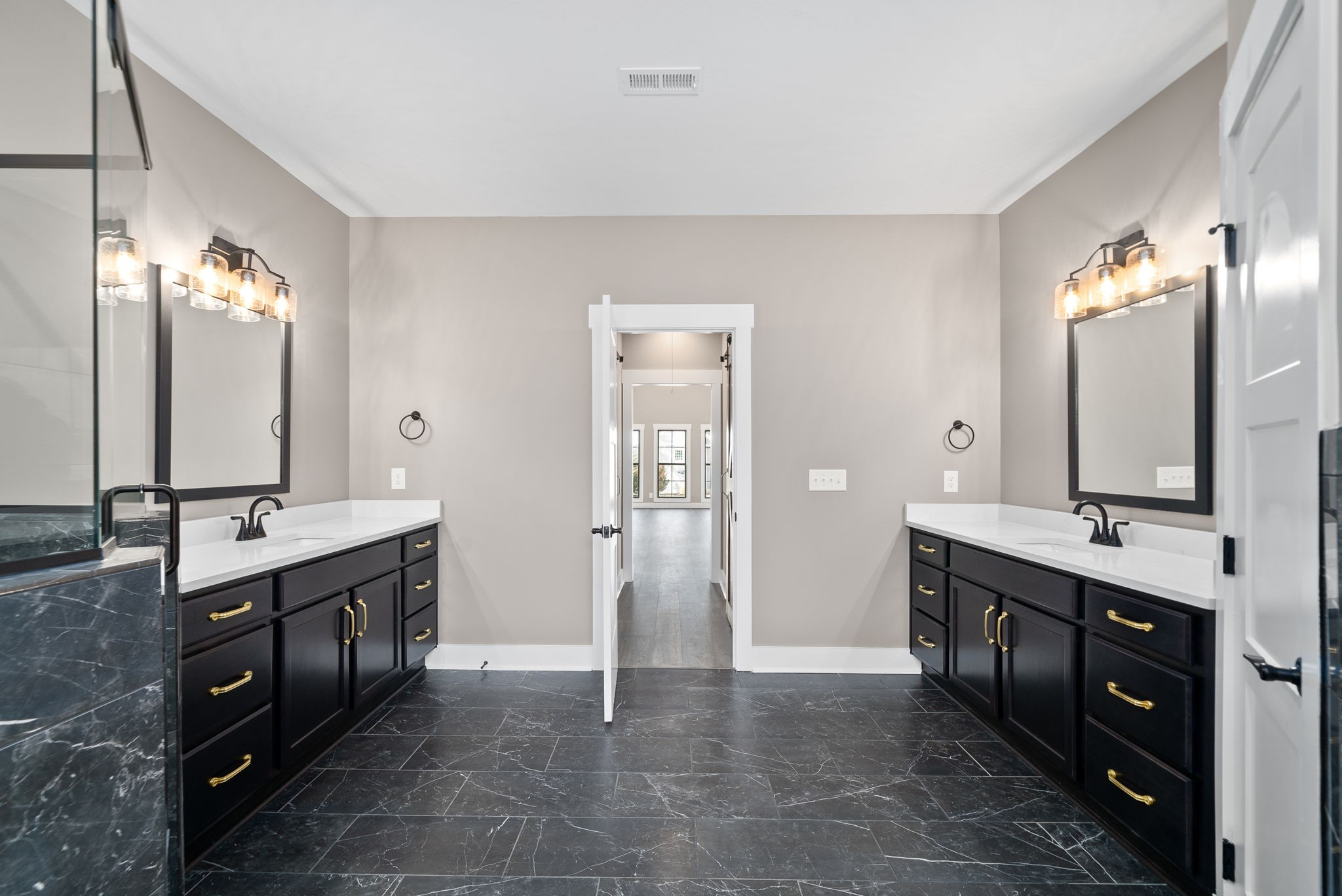 1059 Gratton Road Clarksville, TN 37043 - Photo 31 of 45 a spacious bathroom with a double vanity sink mirror and double