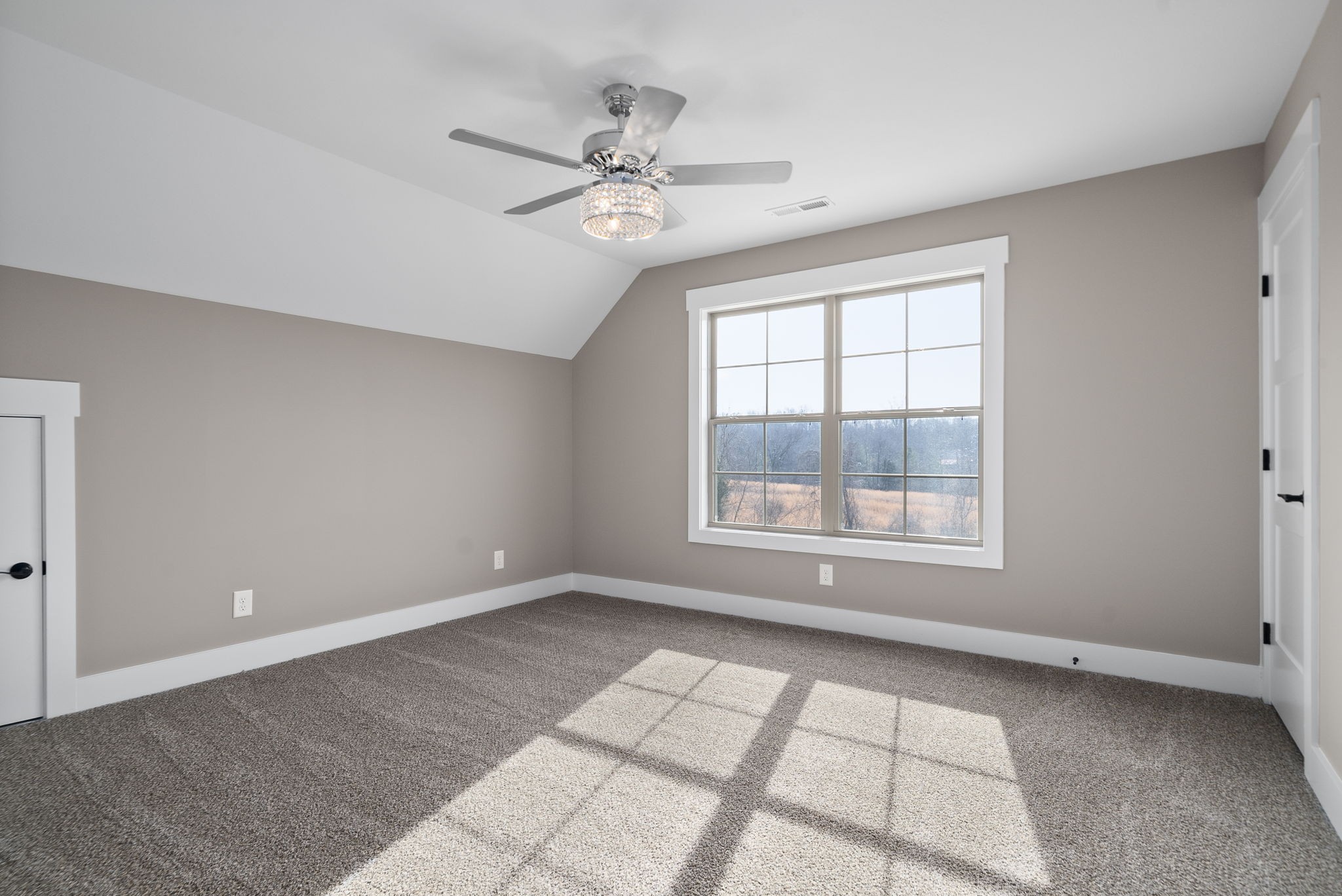 1059 Gratton Road Clarksville, TN 37043 - Photo 34 of 45 a view of an empty room with a window