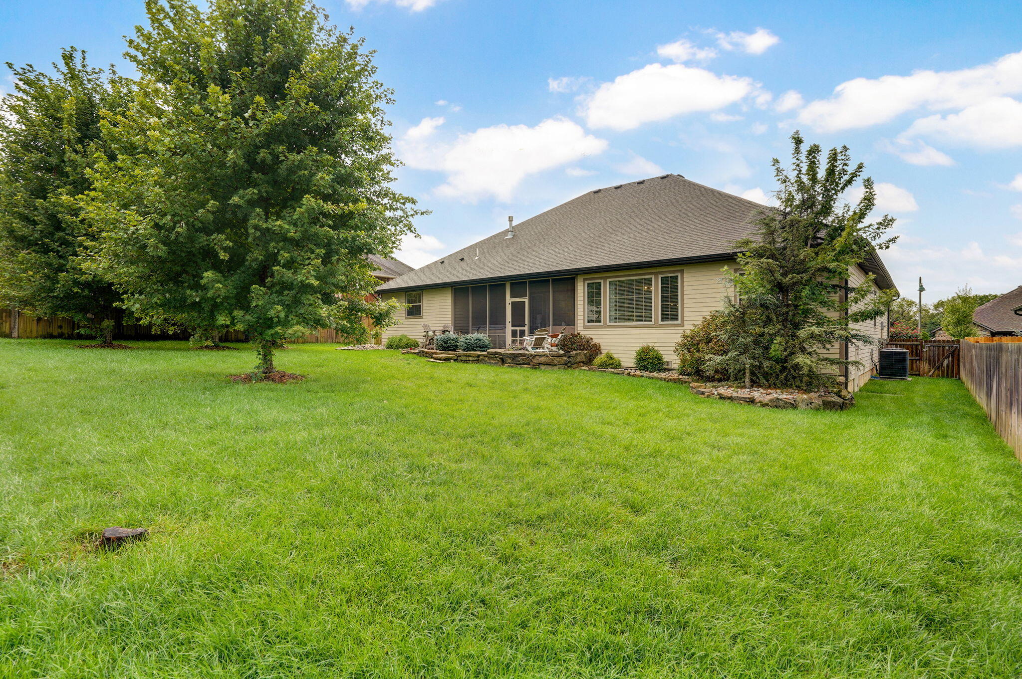 992 North Cedar Ridge Avenue Springfield, MO 65802 - Photo 40 of 42 992 N Cedar Ridge Ave-12