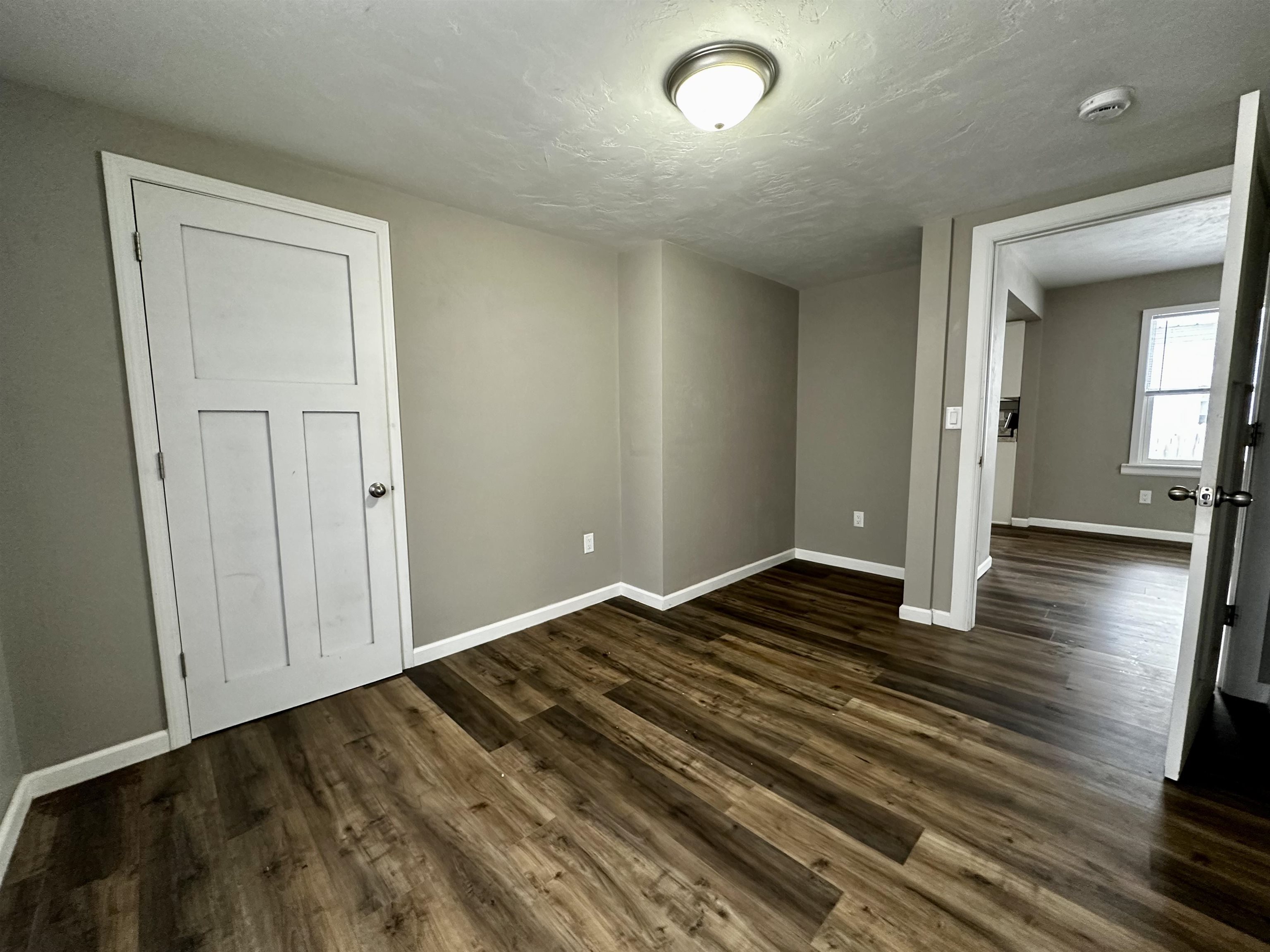 617 Milwaukee Street Menasha, WI 54952 - Photo 13 of 17