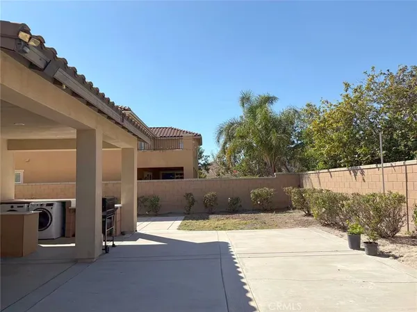 $1,049,000 | 14648 Viva Drive, Eastvale, CA 92880