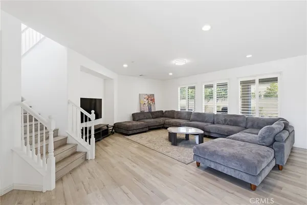 $1,049,000 | 14648 Viva Drive, Eastvale, CA 92880