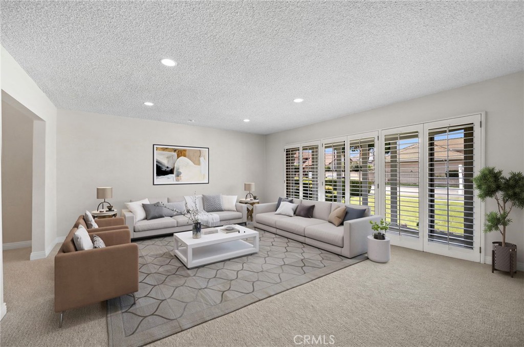 10202 Meredith Drive Huntington Beach, CA 92646 - Photo 5 of 13 Virtually Staged livingroom
