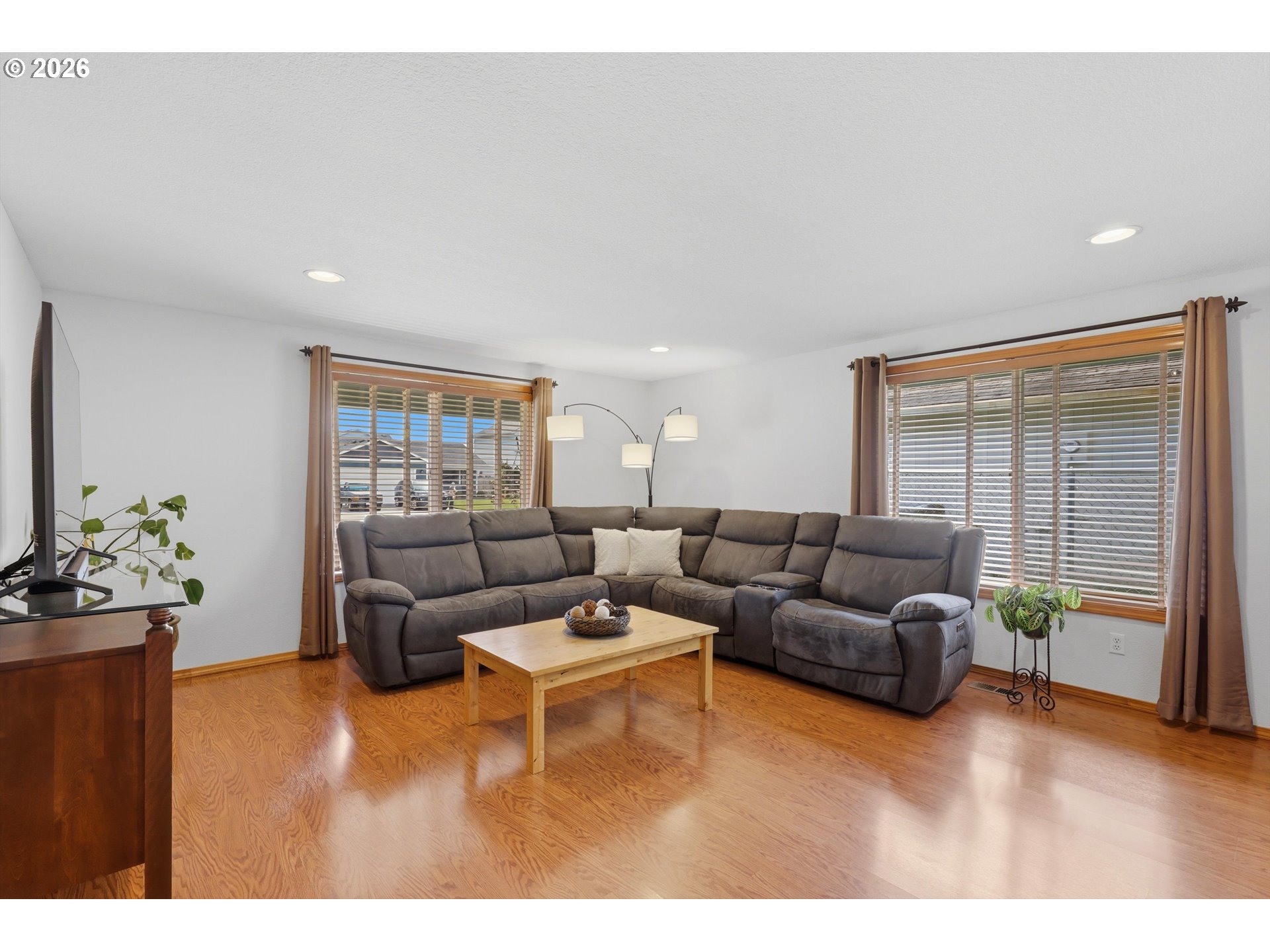 111 Mission Road Kelso, WA 98626 - Photo 5 of 38