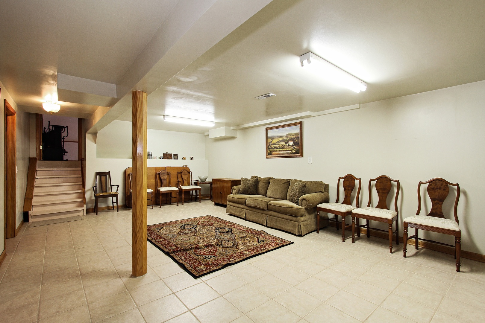 398 Blackhawk Road Riverside, IL 60546 - Photo 9 of 10