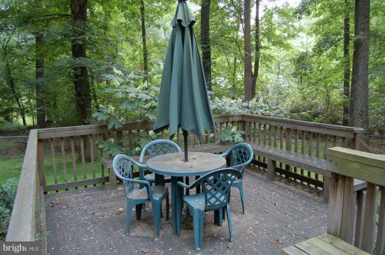 4428 Oaktree Road Rockville, MD 20853 - Photo 6 of 7 Exterior (Rear)