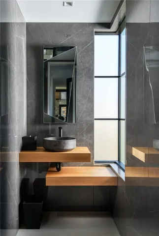 $9,499,000 | 425 Peninsula Ridge, Sunset, SC 29685