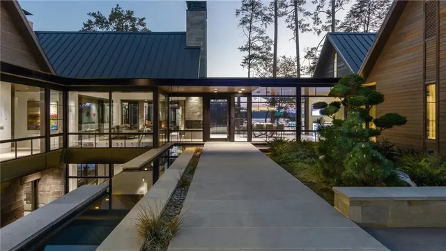 $9,499,000 | 425 Peninsula Ridge, Sunset, SC 29685