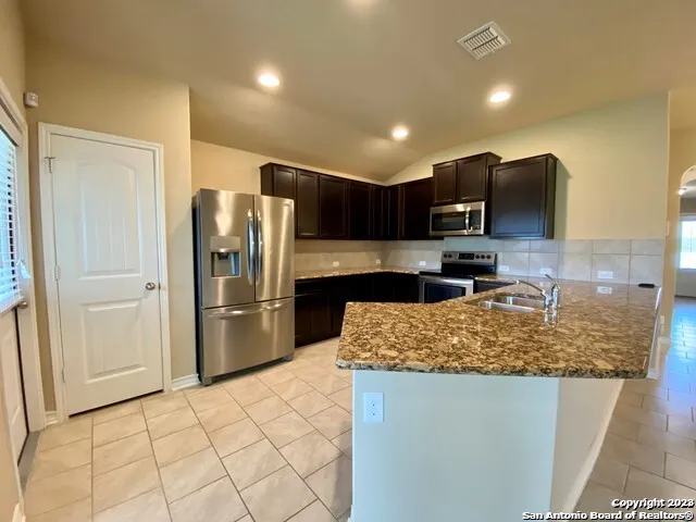$1,675 | 7402 Equinox Corner, San Antonio, TX 78252