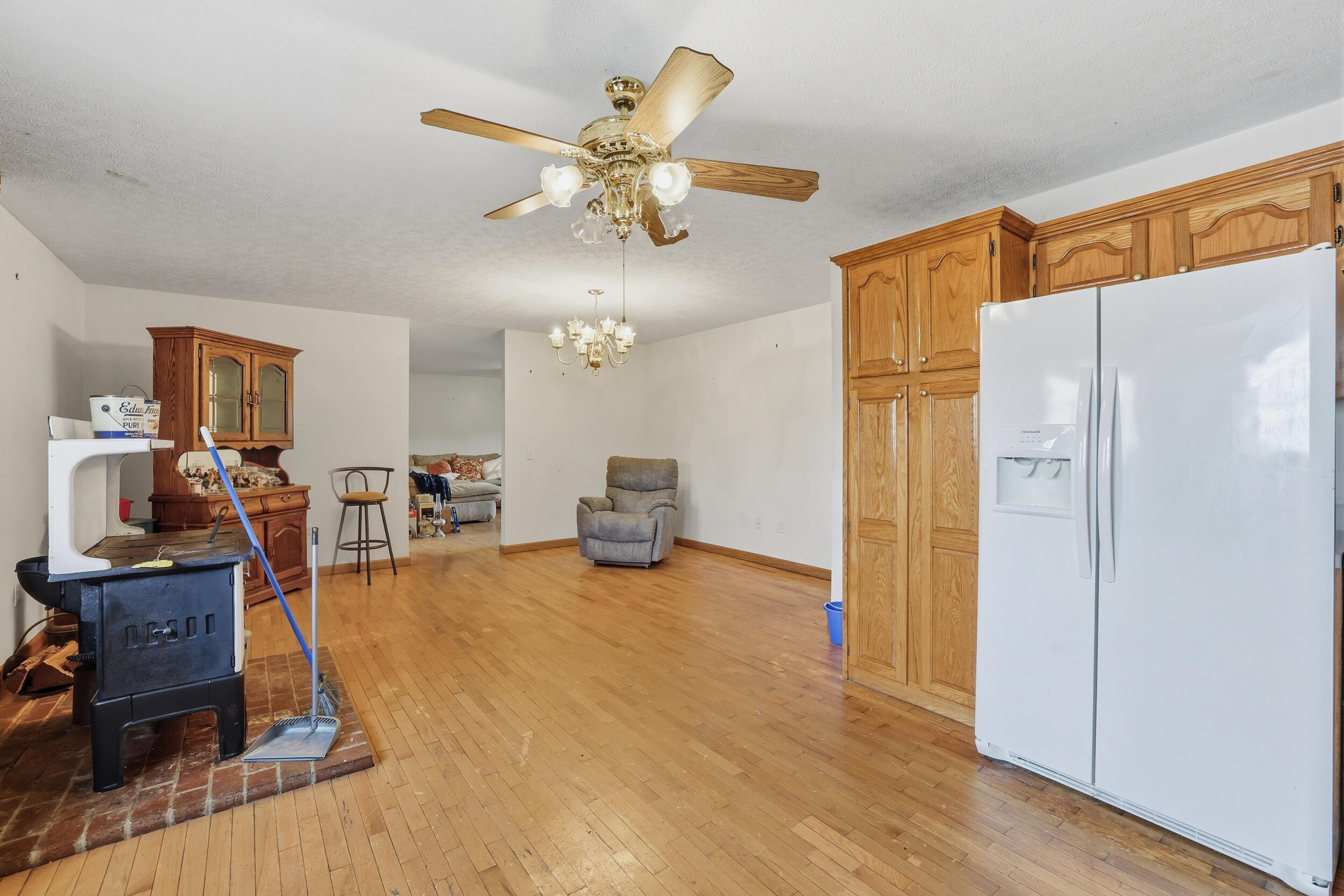 8100 Lebanon Road Danville, KY 40422 - Photo 10 of 40 Kitchen/Dining