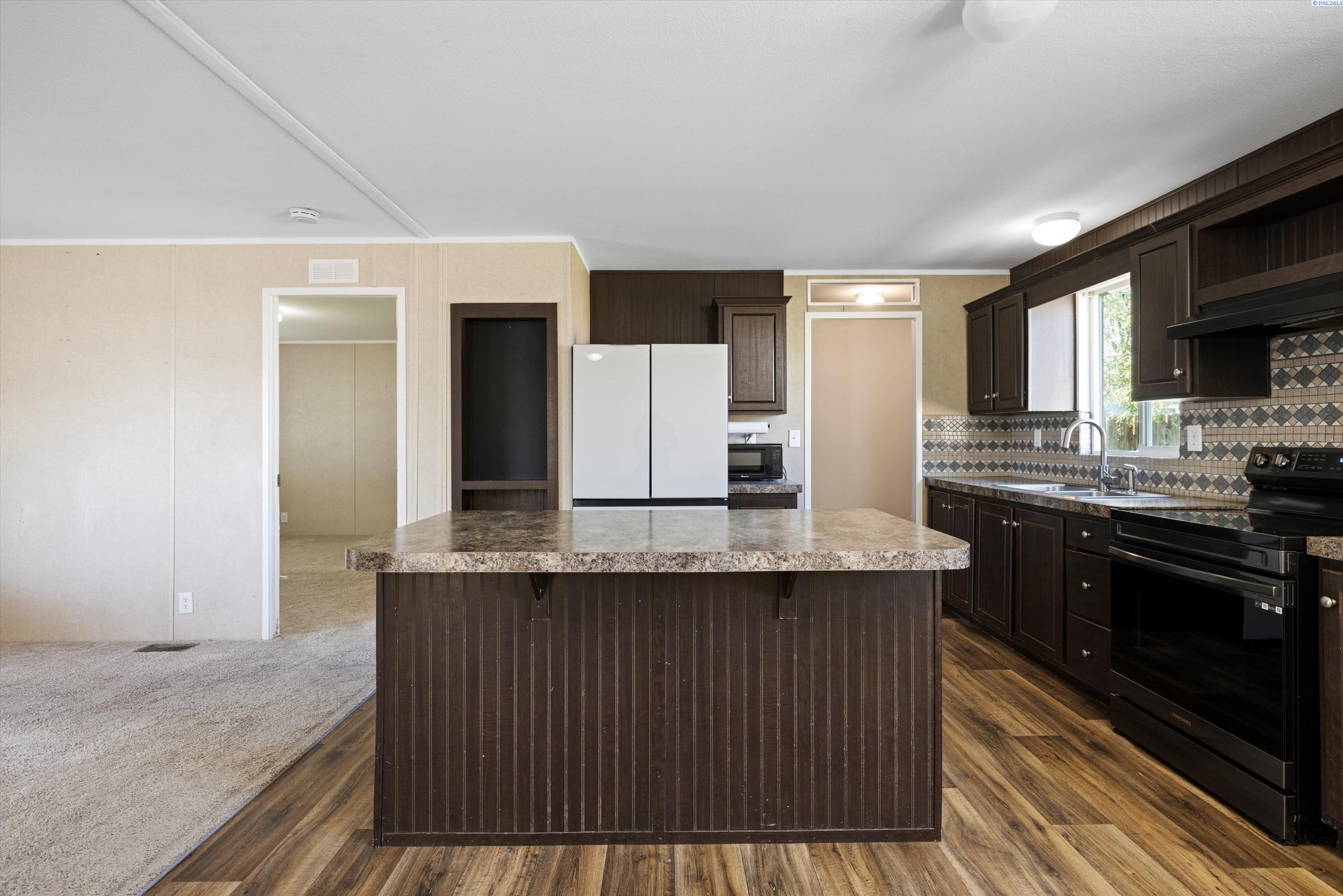 200802 East Game Farm Road, Unit 145 Kennewick, WA 99337 - Photo 8 of 22 Gallery Image 8