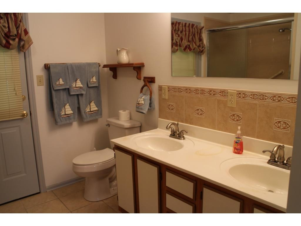 10461 Oak Grove Road Bristol, VA 24202 - Photo 10 of 13 Photo 10