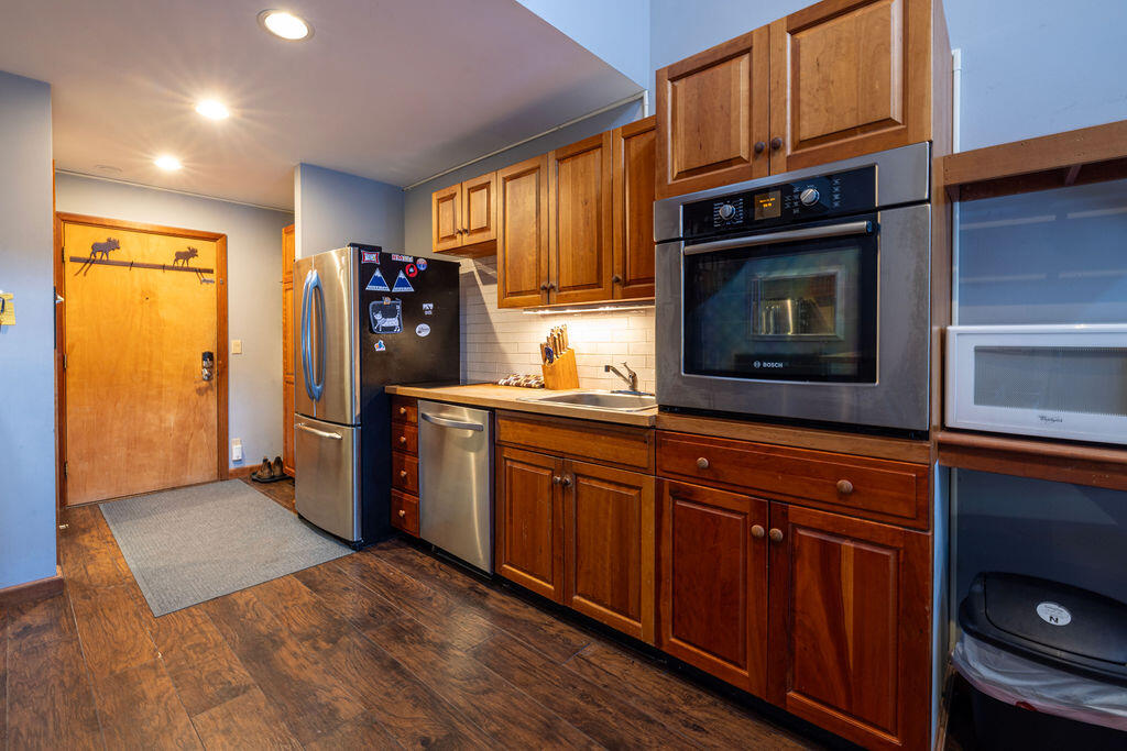 362 Sugar Tree, Unit 1 Carrabassett Valley, ME 04947 - Photo 3 of 23 2