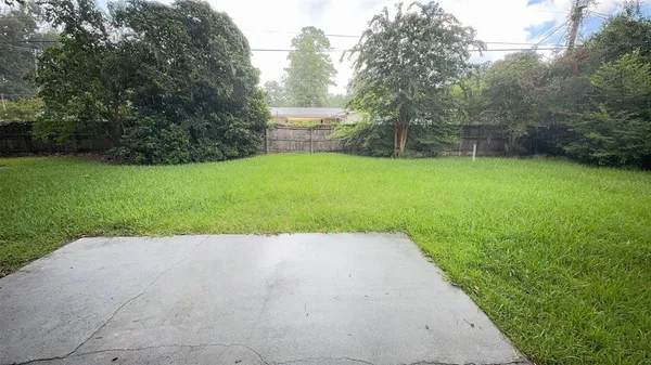 $2,200 | 3330 Northwest 27th Avenue, Gainesville, FL 32605