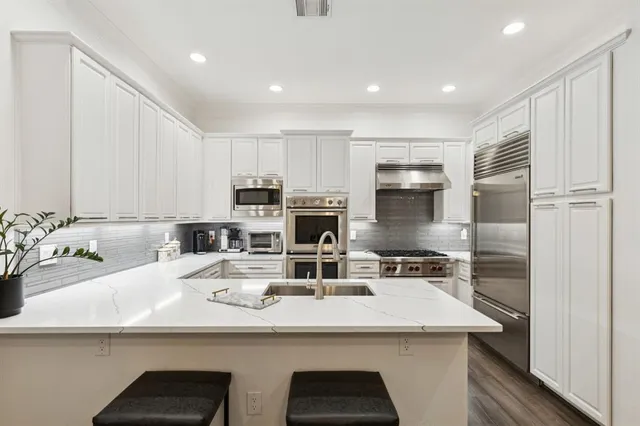 $7,999 | 6605 Bandera Avenue, Unit 1D, Dallas, TX 75225