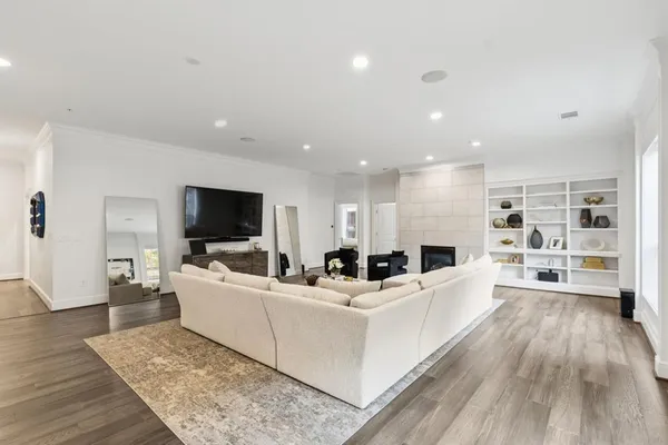 $6,500 | 6605 Bandera Avenue, Unit 1D, Dallas, TX 75225