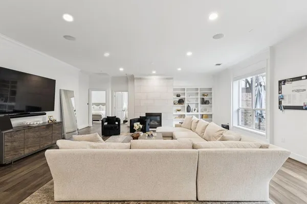 $6,500 | 6605 Bandera Avenue, Unit 1D, Dallas, TX 75225