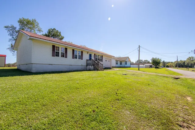 $194,900 | 385 Pauline Drive, Adamsville, TN 38310