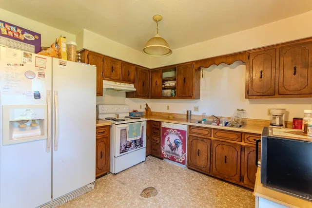 $194,900 | 385 Pauline Drive, Adamsville, TN 38310