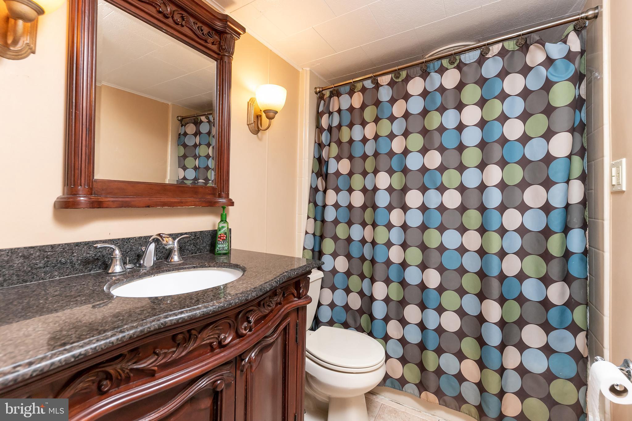 21 Tulip Road Pennsville, NJ 08070 - Photo 10 of 13 Bathroom