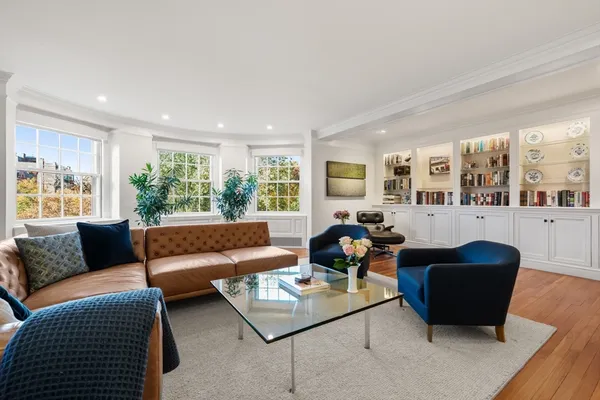 $4,195,000 | 192 Commonwealth Avenue, Unit 5, Boston, MA 02116
