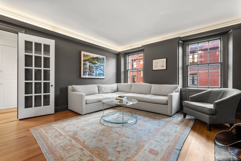 192 Commonwealth Avenue, Unit 5 Boston, MA 02116 - Photo 17 of 41