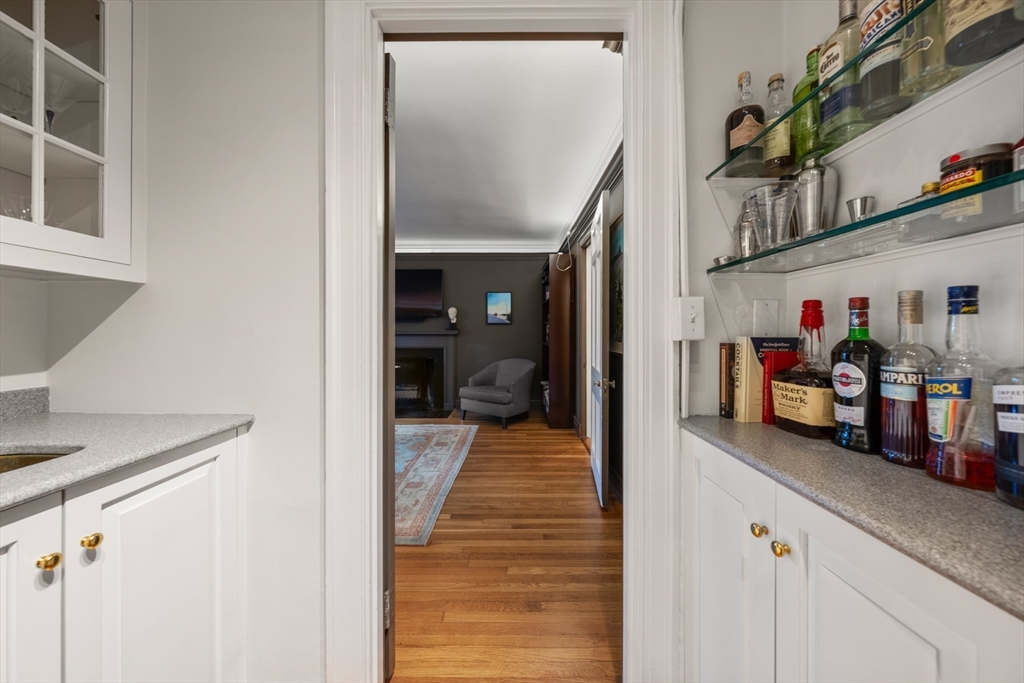 192 Commonwealth Avenue, Unit 5 Boston, MA 02116 - Photo 19 of 41