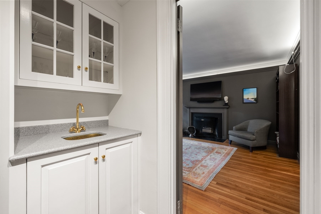 192 Commonwealth Avenue, Unit 5 Boston, MA 02116 - Photo 20 of 41