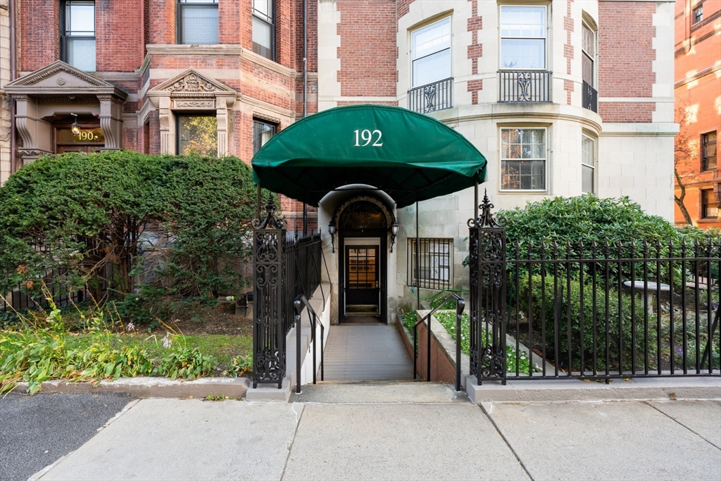 192 Commonwealth Avenue, Unit 5 Boston, MA 02116 - Photo 38 of 41