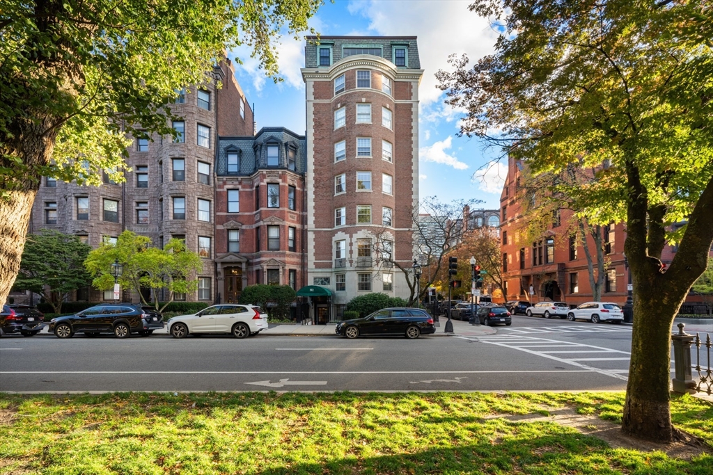 192 Commonwealth Avenue, Unit 5 Boston, MA 02116 - Photo 40 of 41