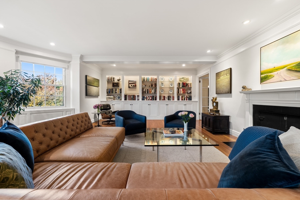 192 Commonwealth Avenue, Unit 5 Boston, MA 02116 - Photo 5 of 41