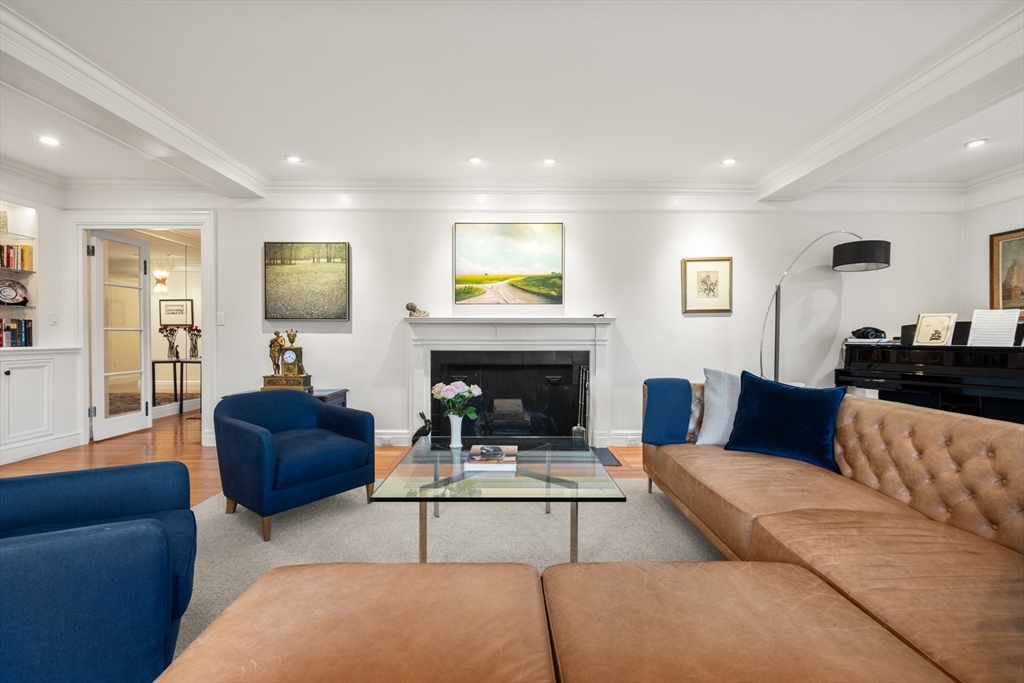 192 Commonwealth Avenue, Unit 5 Boston, MA 02116 - Photo 6 of 41