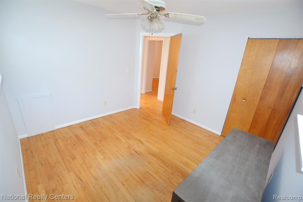 1861 Cambridge Road Berkley, MI 48072 - Photo 13 of 26 Gallery Image 13
