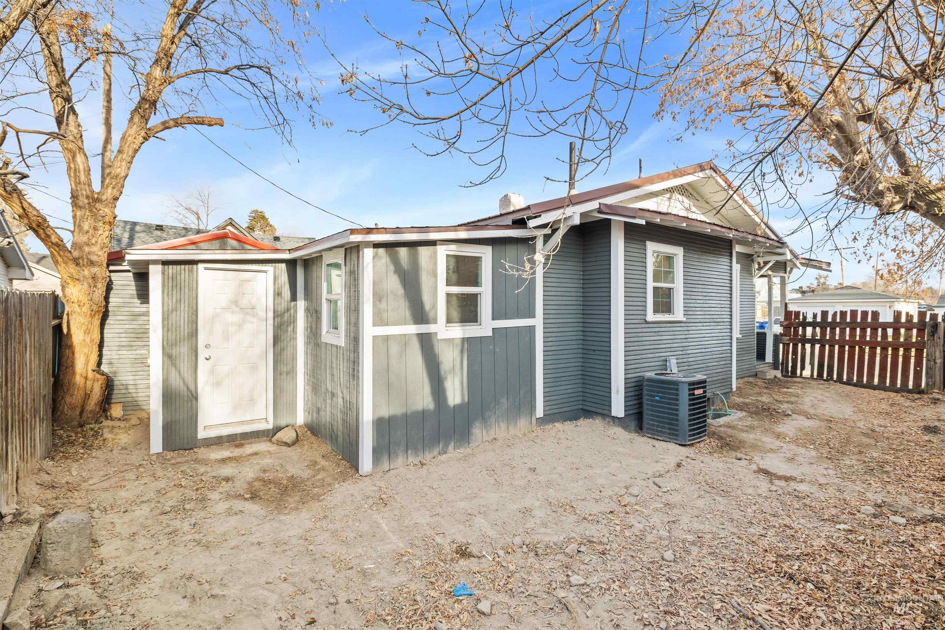 617 Eden Street North Twin Falls, ID 83301 - Photo 22 of 25 Back of house with an outdoor structure
