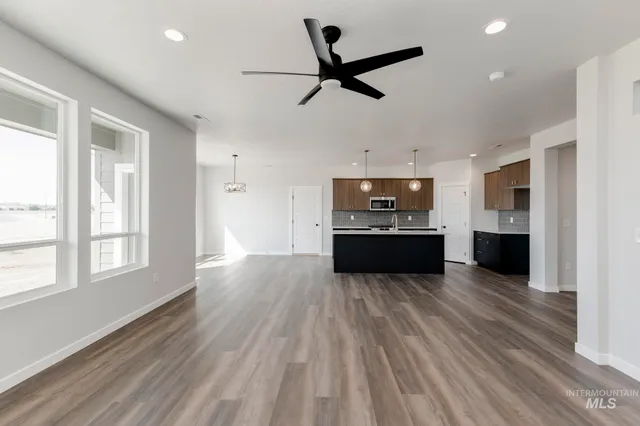 $515,990 | 919 East Perjue Basin Drive, Nampa, ID 83686