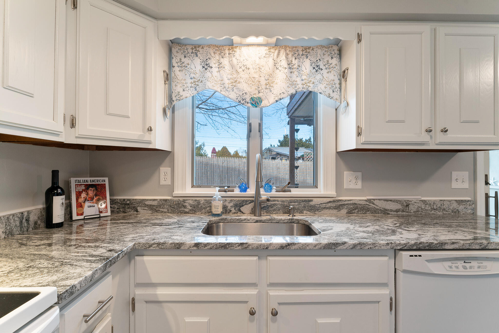 1372 Post Road, Unit 1A Wells, ME 04090 - Photo 10 of 31 Harbor Flag Row-15