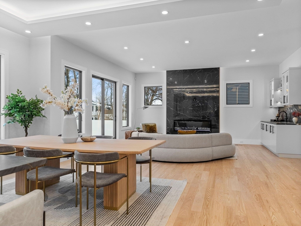 38 Kappius Path Newton, MA 02459 - Photo 4 of 13 a living room with furniture and a table