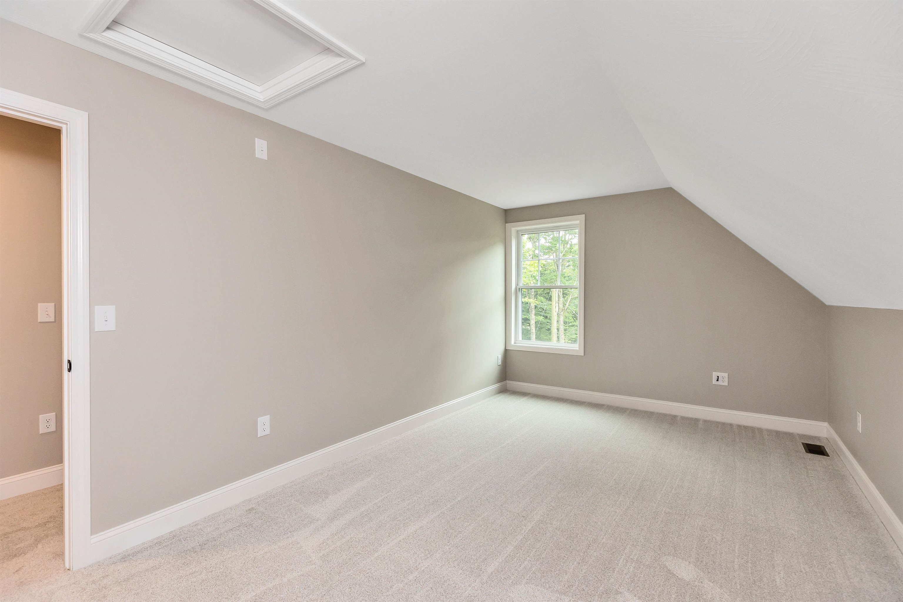 8 Spruce Cove Road Northwood, NH 03261 - Photo 17 of 40 Gallery Image 17