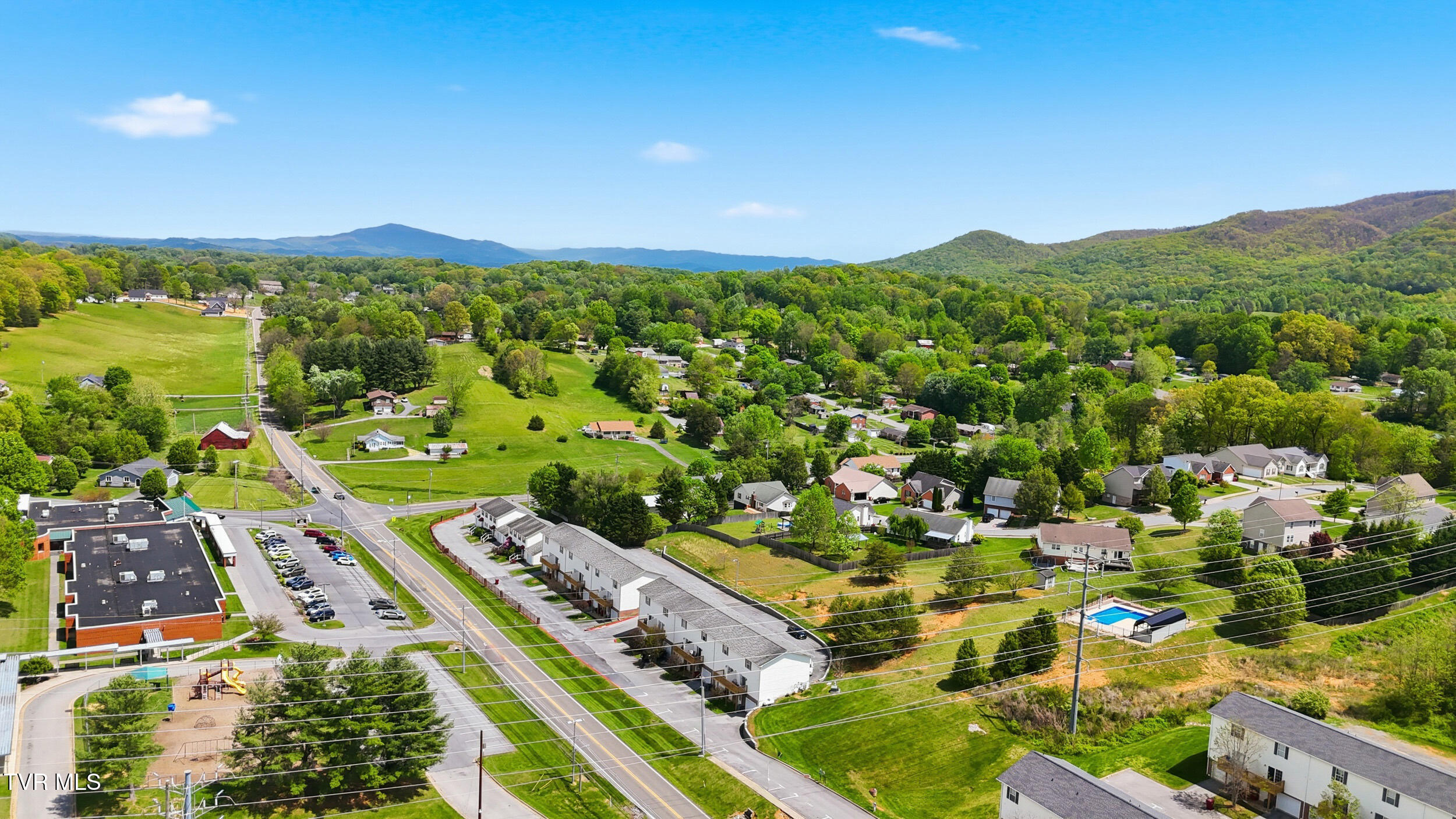 2101 Cherokee Road, Unit 12 Johnson City, TN 37604 - Photo 30 of 35 36_2101 cherokee rd-5