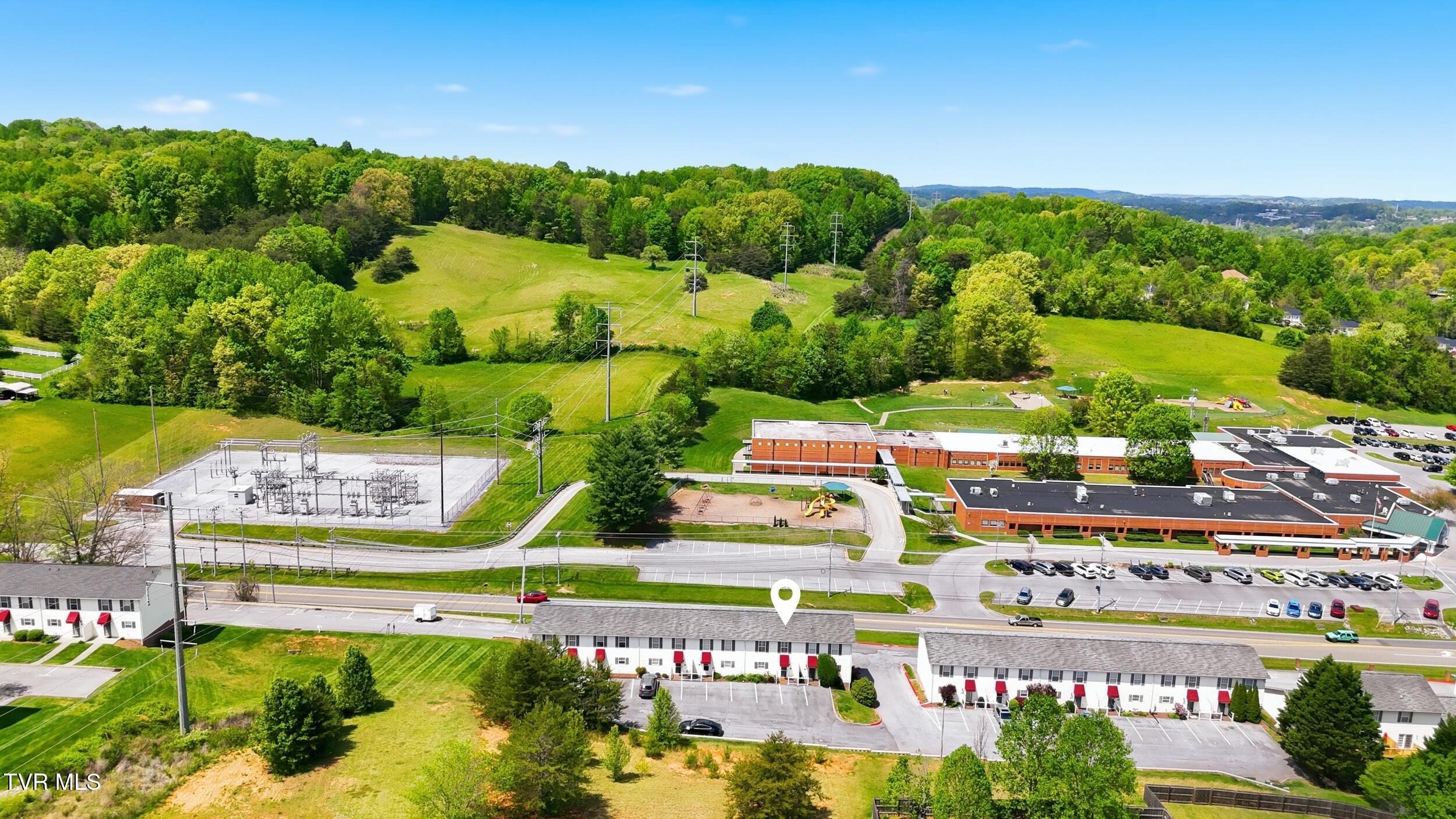 2101 Cherokee Road, Unit 12 Johnson City, TN 37604 - Photo 33 of 35 39_dji_20260420132339_0091_d_stamped