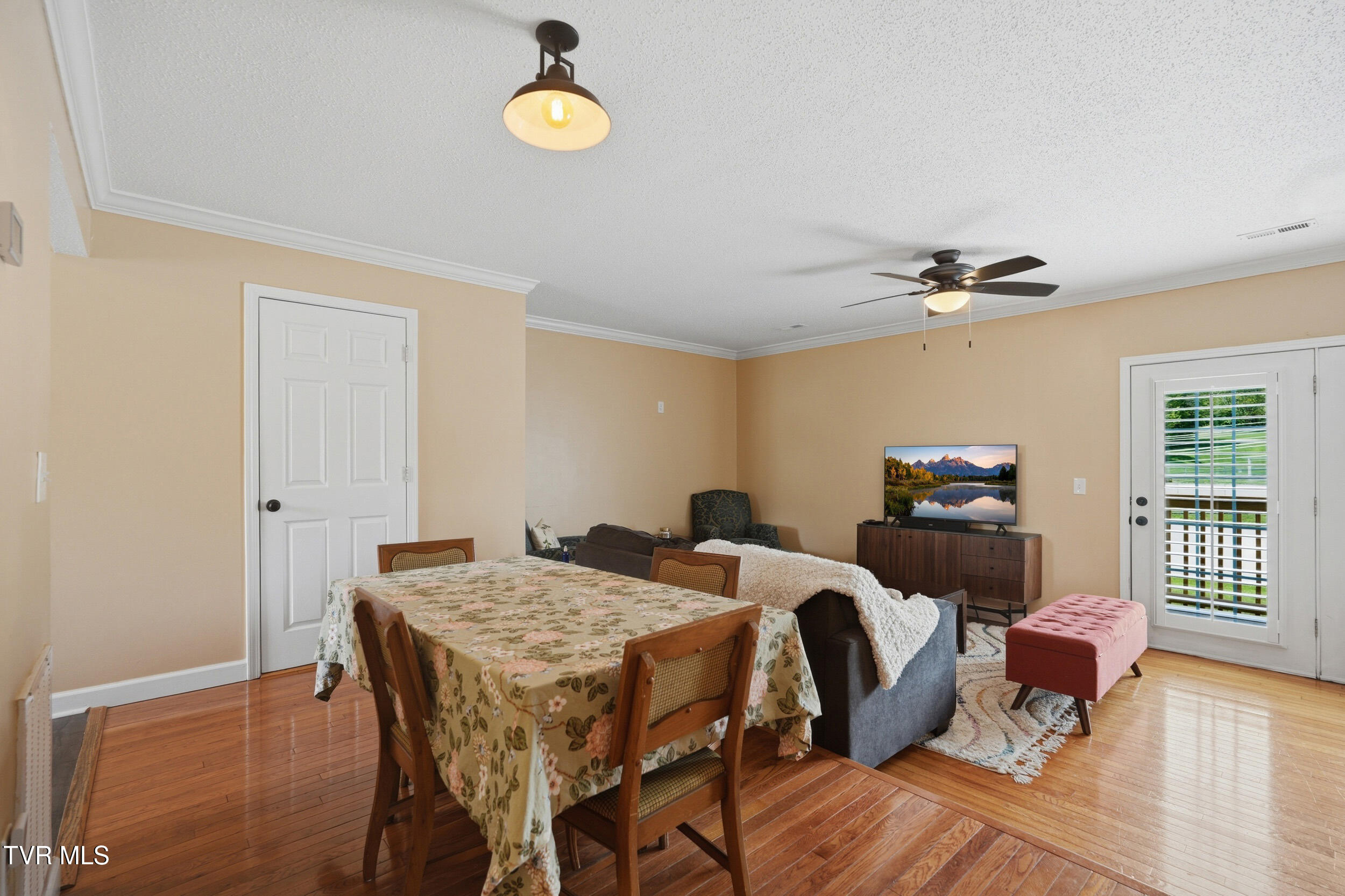 2101 Cherokee Road, Unit 12 Johnson City, TN 37604 - Photo 8 of 35 11_2101 cherokee rd-27