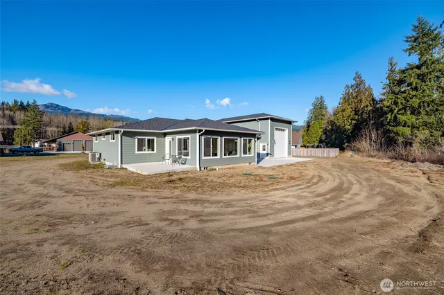 $849,000 | 8127 Coyote Springs Lane, Sedro-Woolley, WA 98284