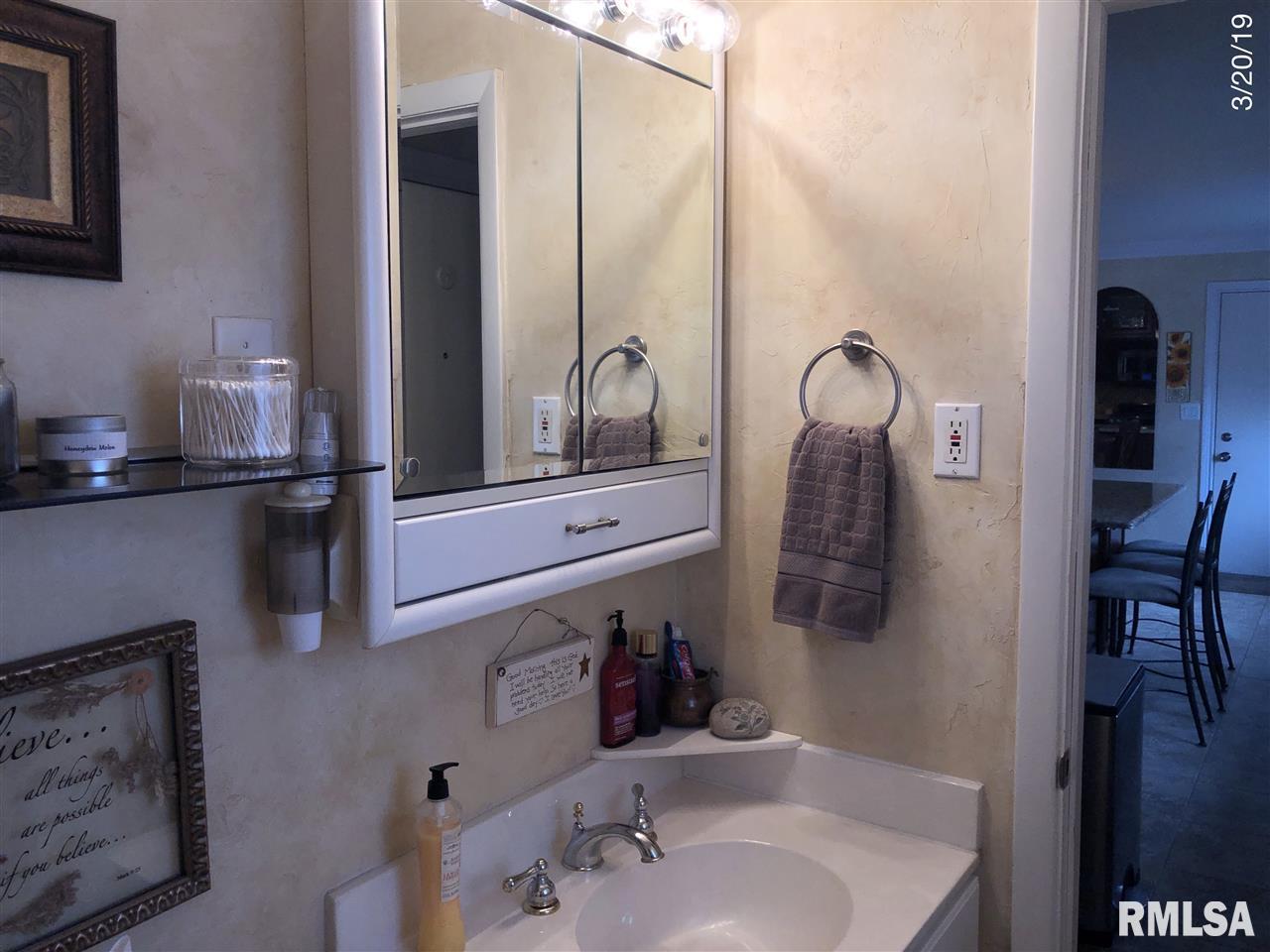 7204 Wolf Road Colona, IL 61241 - Photo 14 of 24 Gallery Image 14