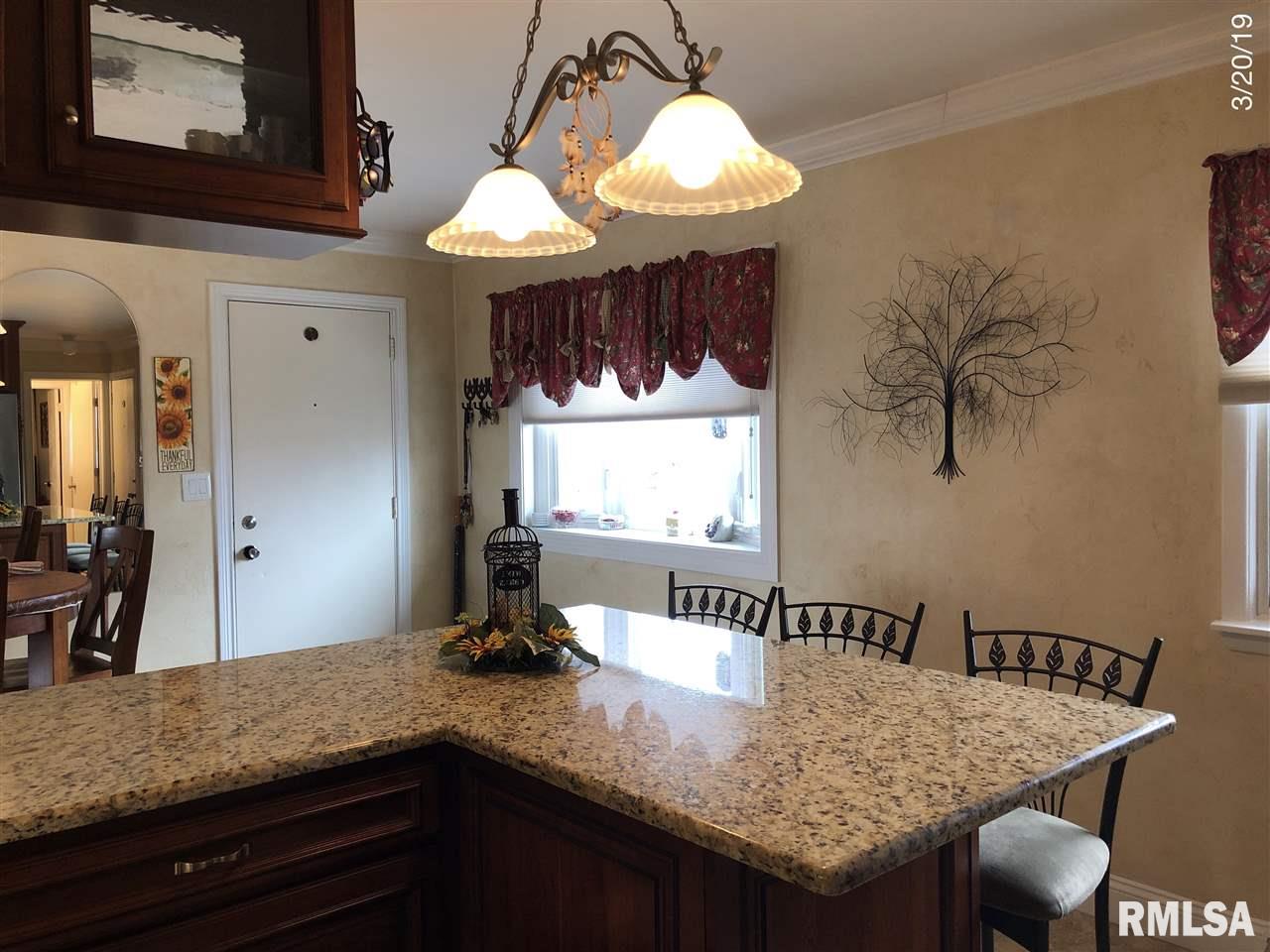 7204 Wolf Road Colona, IL 61241 - Photo 6 of 24 Gallery Image 6