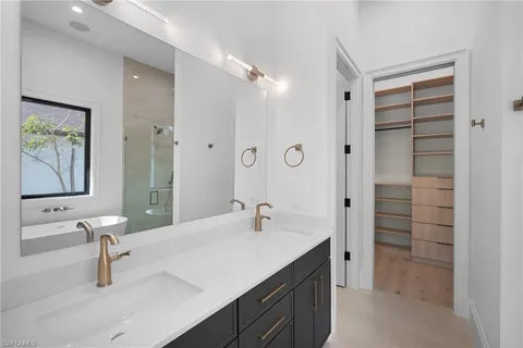 $1,899,000 | 786 107th Avenue North, Naples, FL 34108