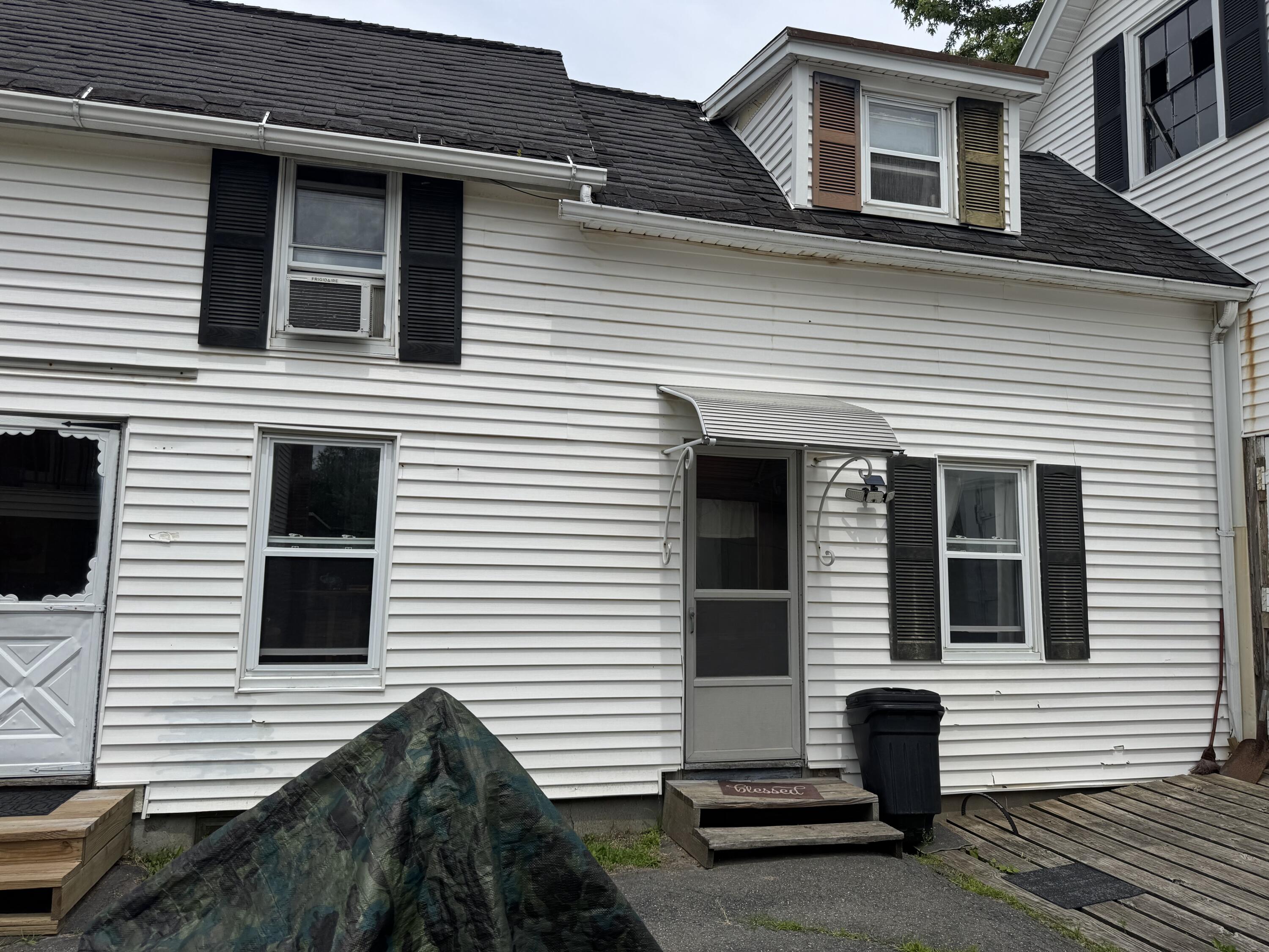 63 Washington Street Augusta, ME 04330 - Photo 3 of 22 front House