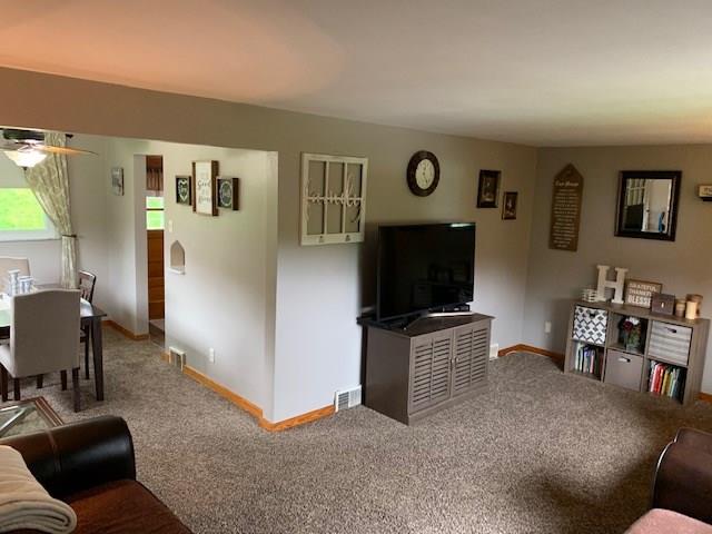 1378 Cathell Road Baldwin, PA 15236 - Photo 3 of 17 Gallery Image 3