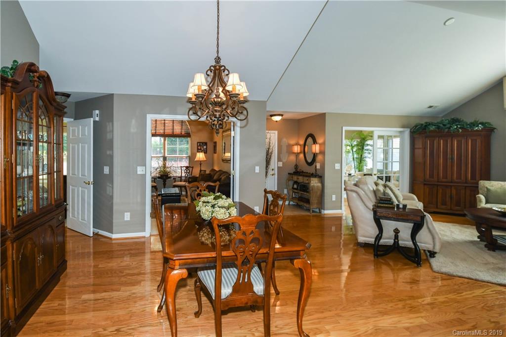 760 Ledgestone Court Tega Cay, SC 29708 - Photo 11 of 31