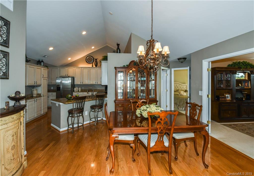 760 Ledgestone Court Tega Cay, SC 29708 - Photo 12 of 31