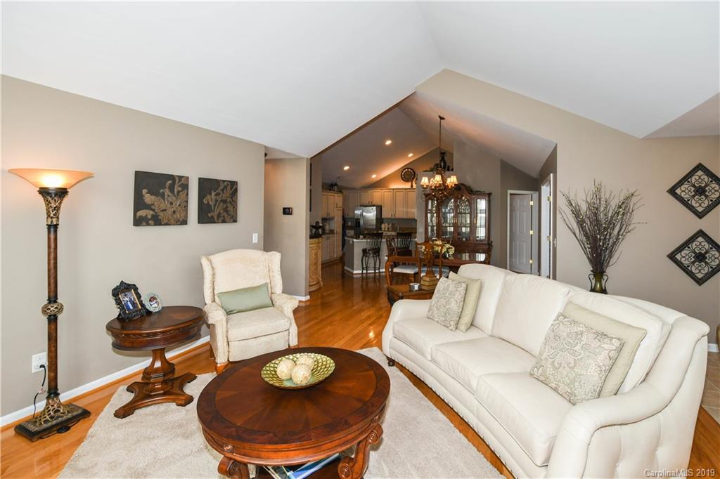 760 Ledgestone Court Tega Cay, SC 29708 - Photo 15 of 31